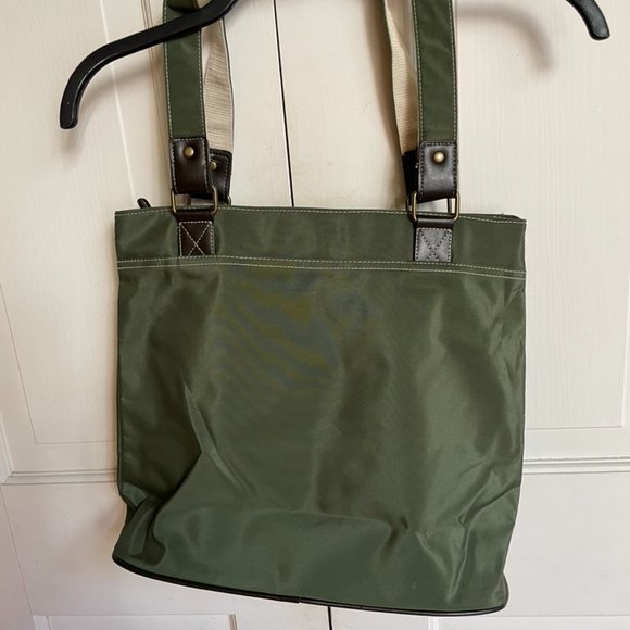 Safari Green Tote - Picture 2 of 4